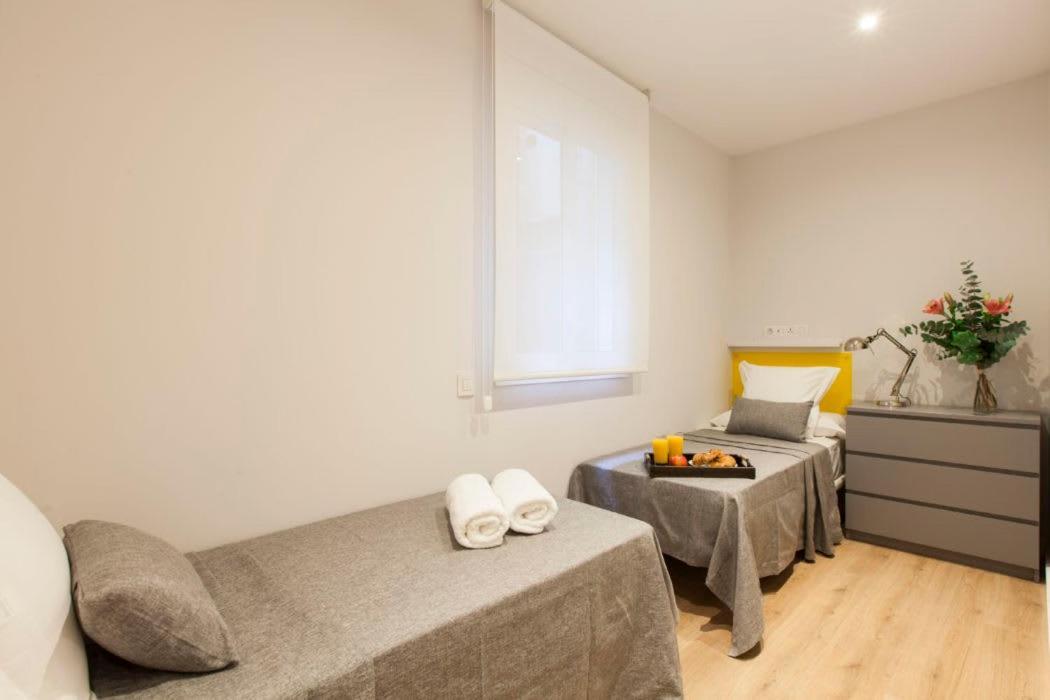 Perfectly Located 4Bed 4Bath Apartment In Barcelona 3 1 Exterior photo